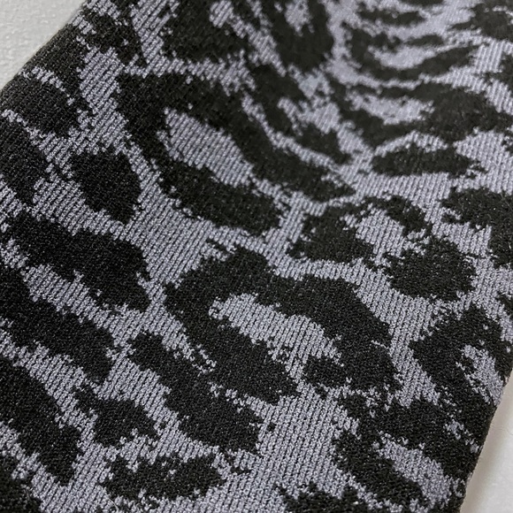 NWOT Choice Long Sleeve Turtleneck Black Grey XS - Picture 4 of 5